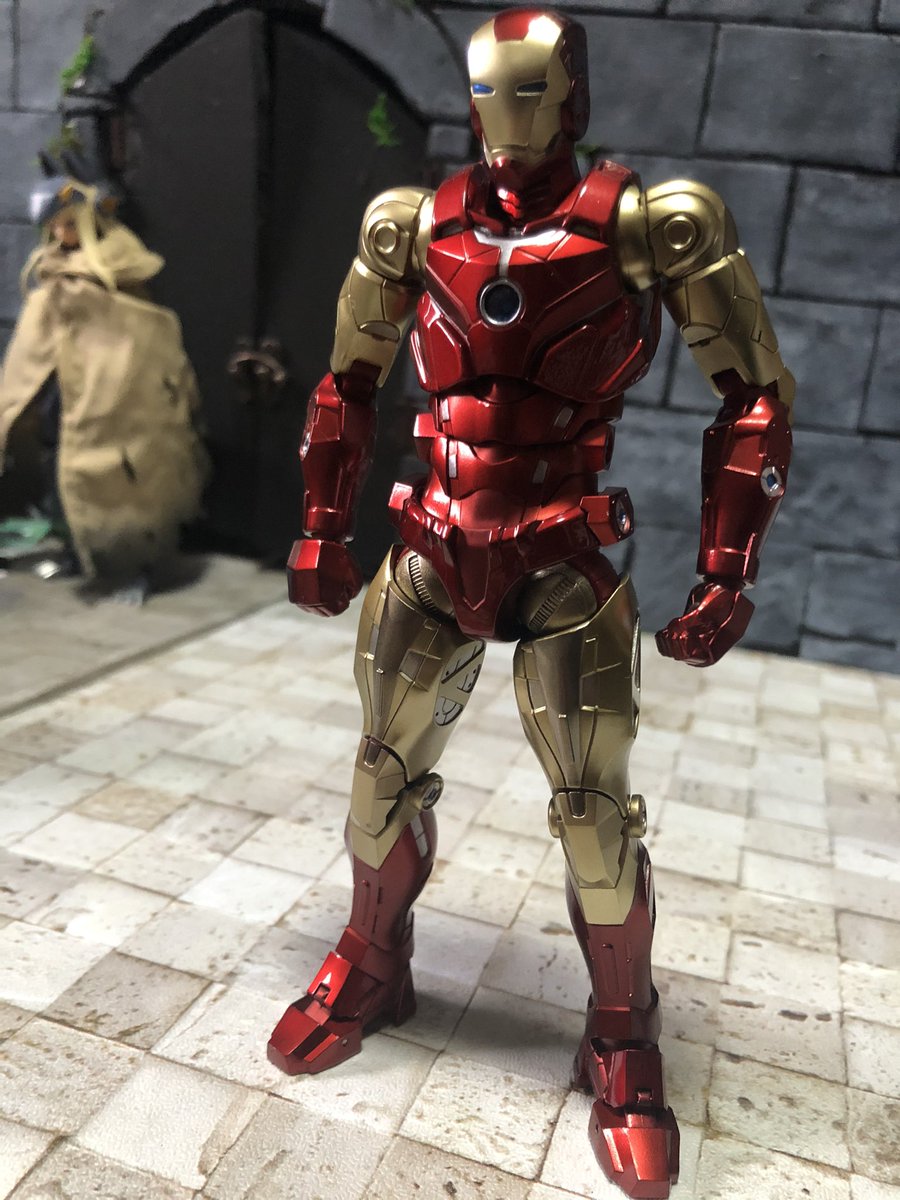 一部予約販売】 千値練 ファイティングアーマー アイアンマン