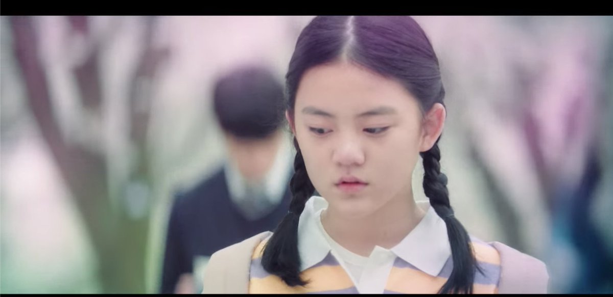 The wind of fate still led Jipyeong to Dalmi once again at Sandbox even before Dosan entered the picture. Just as it had done before in the past, even before halmeoni connected them through the letters.