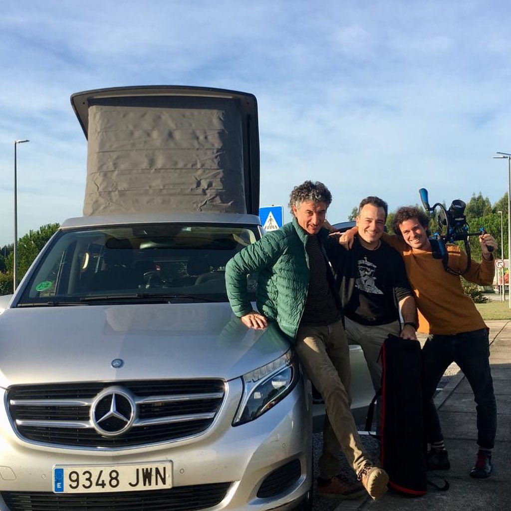 GlobalCAD_'s tweet photo. Welcome back, team!
3000km, 4 cities and 30 interviews later, CADProductions's core film crew is back in #Barcelona.
Many youngsters doing great things out there, against pessimism and hopelessness!
#DoubleCrisesgeneration #socialdocumentary #SouthernEurope https://t.co/cOvd1MQeXA