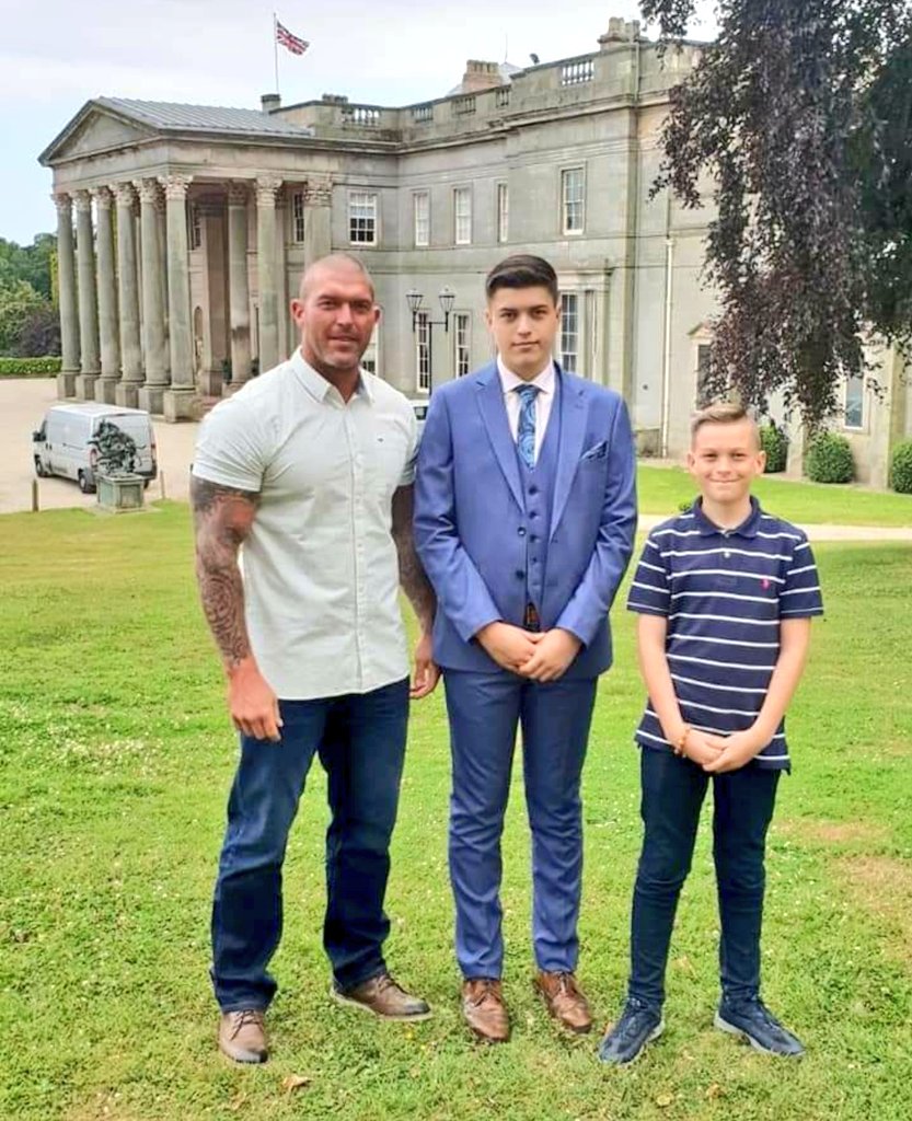 MOM🇺🇸 tweet media