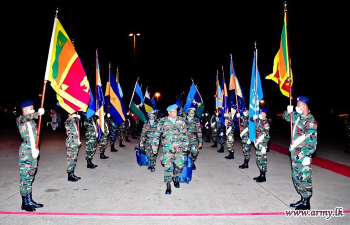 Sri_Lanka_Army's tweet photo. CDS &amp; Commander of the @Sri_Lanka_Army, Lt Gen @SilvaShavendra made a courtesy greet for the group of 7th SL Army Medical Corps and 5th @airforcelk contingent bound for @UN Peace-Keeping Mission in South Sudan prior to their leaving at @BIA_SriLanka today (17).
@SLUNNewYork https://t.co/713lUzy3Ym