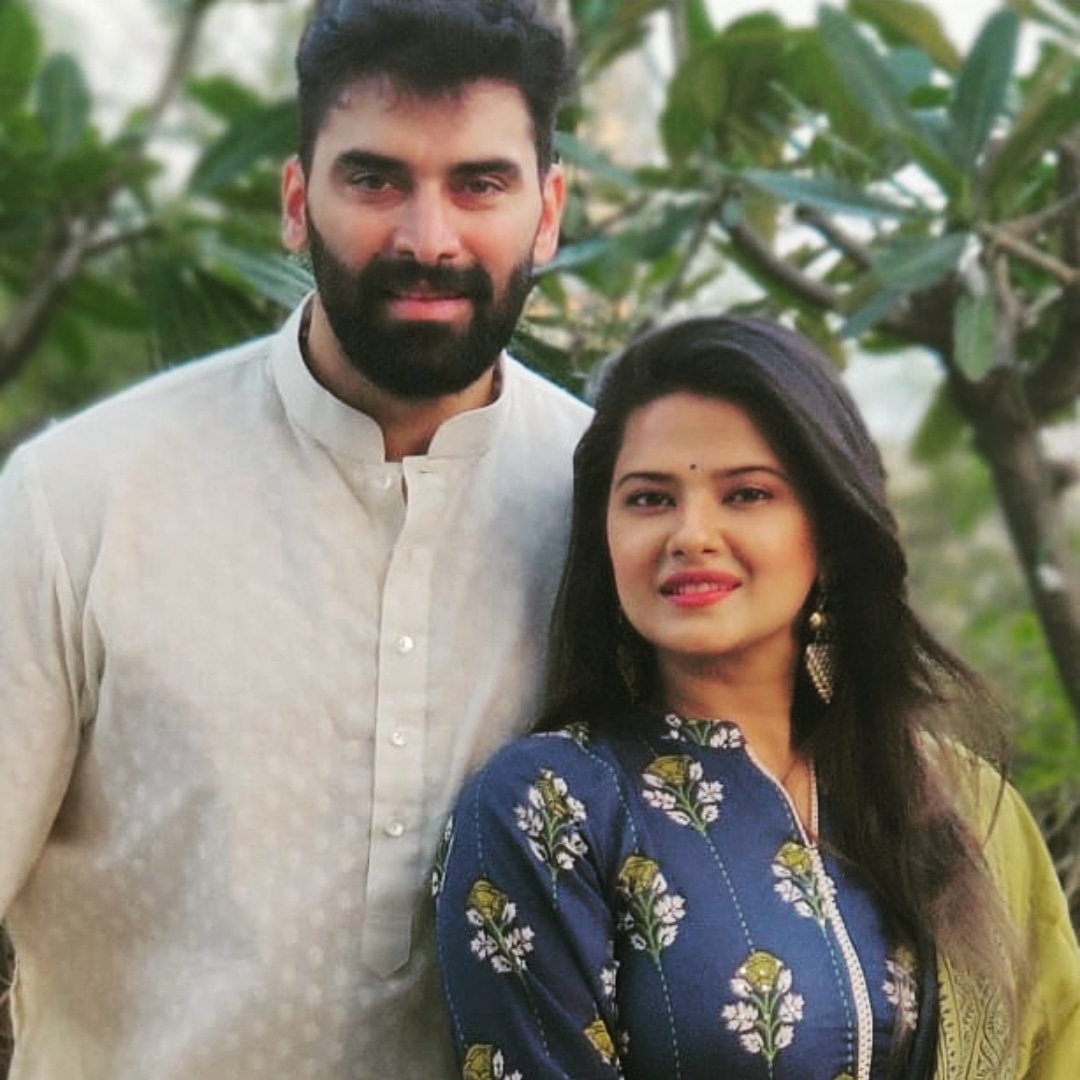 KDinspiresKDFW's tweet photo. ❤❤ @kratikaonly @nikitindheer 

#TeamKDFW https://t.co/FCLpG469Py