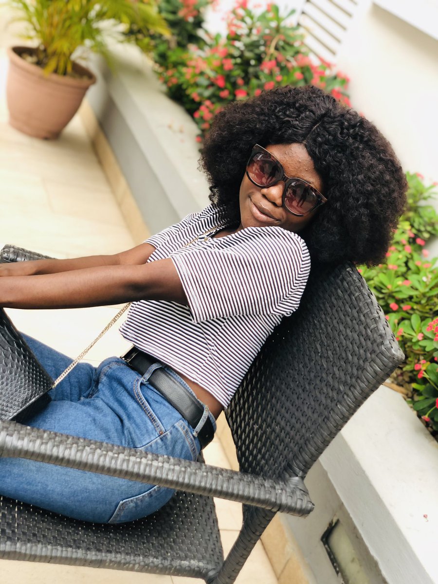 TolaTomsel's tweet photo. #tuesdayvibe #RedVelvet #EricaOurPride new friends and followers please I promise to follow back...don’t follow to unfollow please😑😑cuz I’ll definitely follow you back #DavidoInfinixNote8 #LegendstoutXErica #DavidoandInfinix https://t.co/zHnsG1gpnT