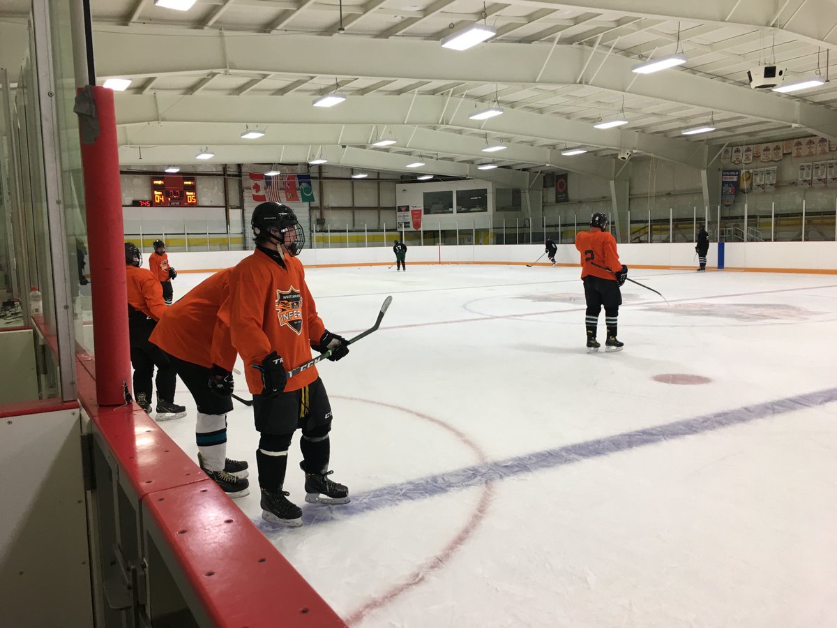 InfernoJrHockey's tweet photo. That's a wrap for day 2 of Camp for Group Orange! https://t.co/MsEEs17zZs