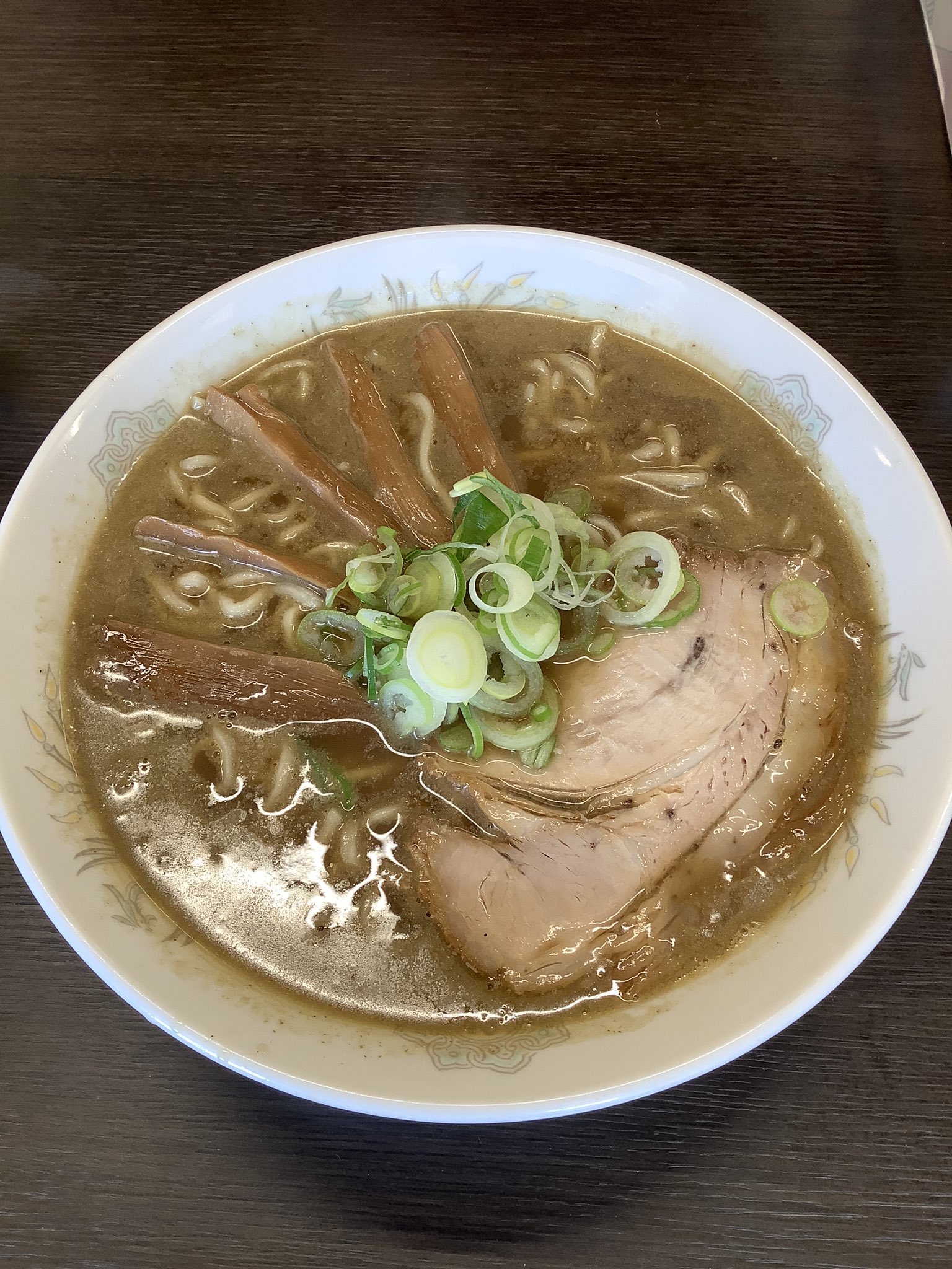渡辺樹庵 Twitter पर 青森県弘前市 たかはし中華そば店 で 中華そば 今の東京の流行りのルーツ的なお店 です ニボニボです 昔からこの味なのかなぁ だとしたらすごいなぁ 冷めてきてからの酸味が特徴的です T Co Sprrekivjz Twitter 渡辺樹庵 Twitter पर 青森県弘前市 たかはし中華そば店 で 中華そば 今の東京の流行りのルーツ的なお店 です ニボニボです 昔からこの味なのかなぁ だとしたらすごいなぁ 冷めてきてからの酸味が特徴的です T Co Sprrekivjz Twitter