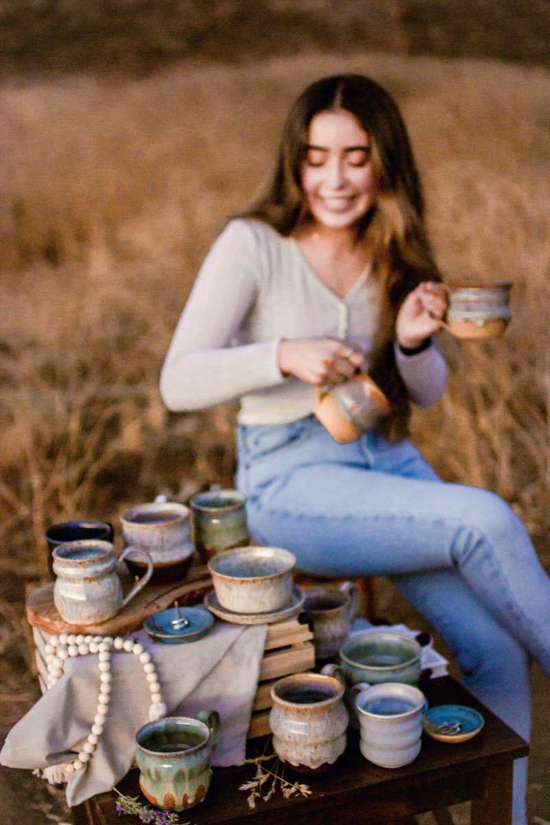vianymartinezz's tweet photo. If you wanna support local artists, take a look at my Etsy shop :)) better yet- if you’re from temecula/Murrieta, you can use the code “LOCALDROPOFF” to void shipping costs 😉 link is in my bio <3 https://t.co/60BHIrUoty