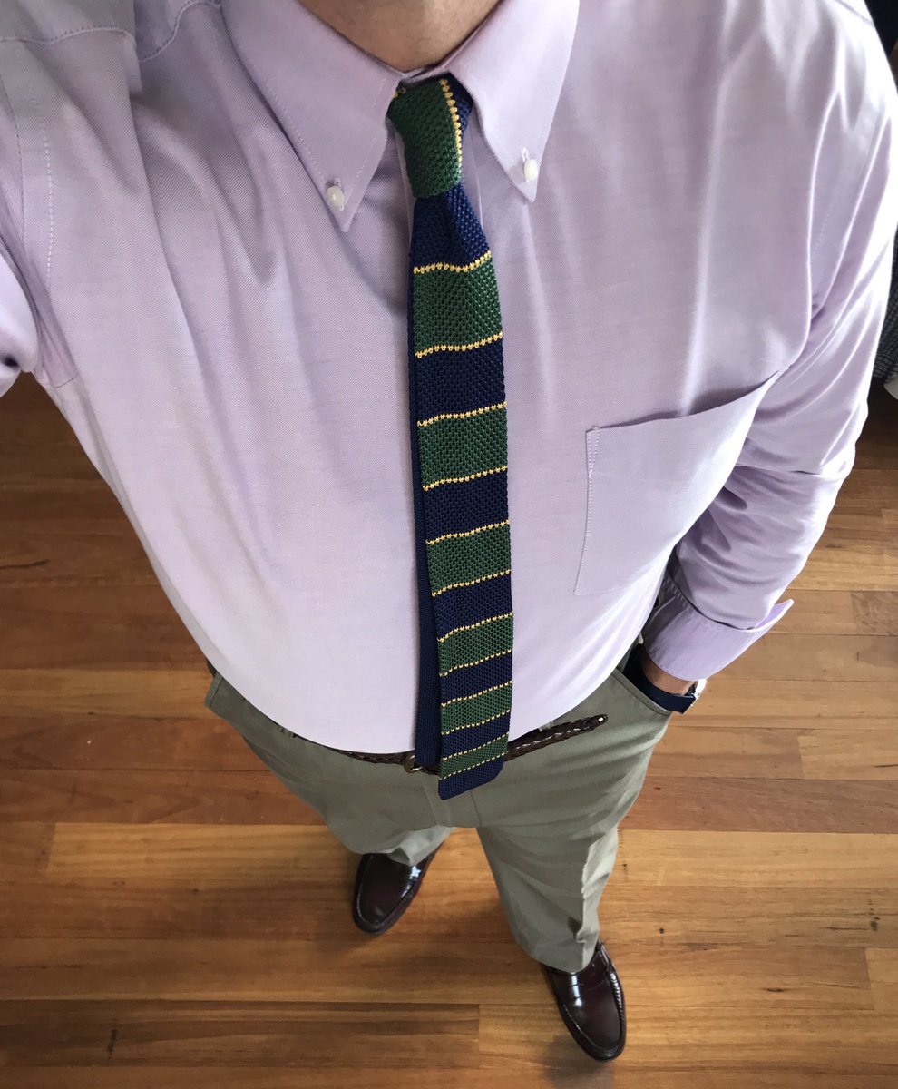 MrPSeanMorgan's tweet photo. What I wore today Tuesday November 17, 2020 #wiwt #prepdom #preppy #ootd #ivyleaguestyle #ivystyle #ivylook #tradstyle #knittie #weejuns #takeivy #chino #ocbd https://t.co/D9gom7Tjw7