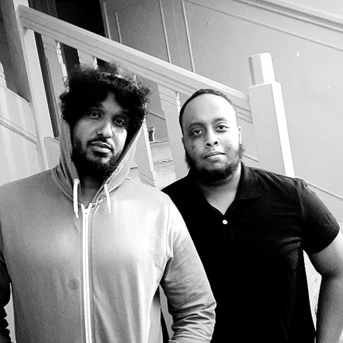 Inabdirizak's tweet photo. It was an honour for me to work with one of the directors I look up to @a.farah.dop and actors whom I have learned from on the Upcoming movie AYAANLE .......... I love my job โค๐ฅ
#setlife #actorslife #AyaanleTheMovie #somalifilms #kenyafilms #africanfilm #actor #acting # https://t.co/zdCzAJixoL