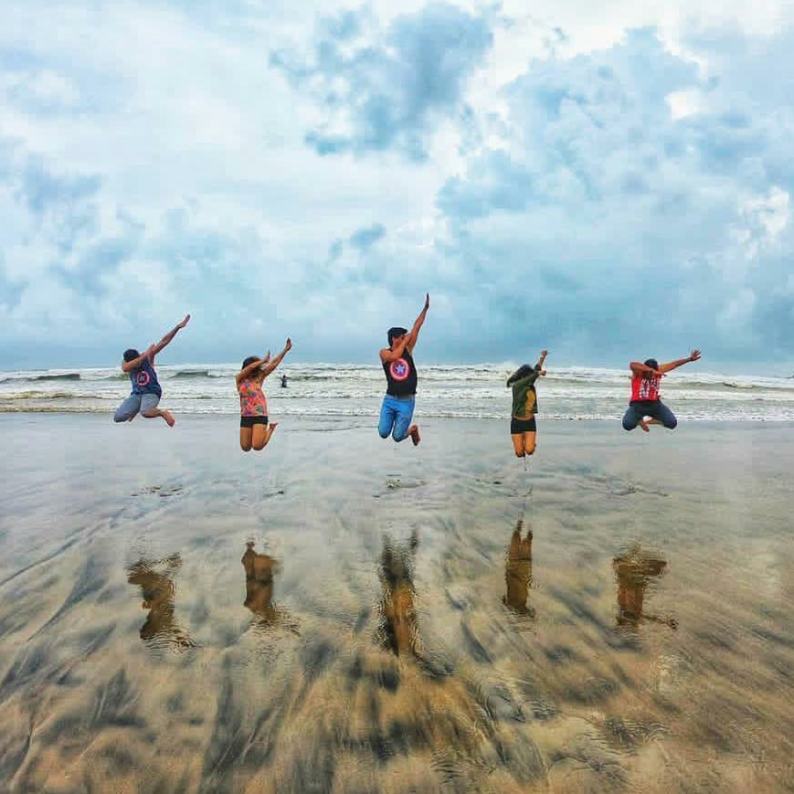 oyorooms's tweet photo. Kab tak small get-togethers se kaam chalaoge? Kuch bada plan karo! π
Book a safe trip with #SanitisedStaysAtOYO and just #GhumoFiroOYO this festive season. Click: https://t.co/E1B95I01yG.
#SanitisedStays #SanitisedB4UrEyes #ContactlessCheckIn #CheckInFromAnywhere https://t.co/lTPfvLxtlb