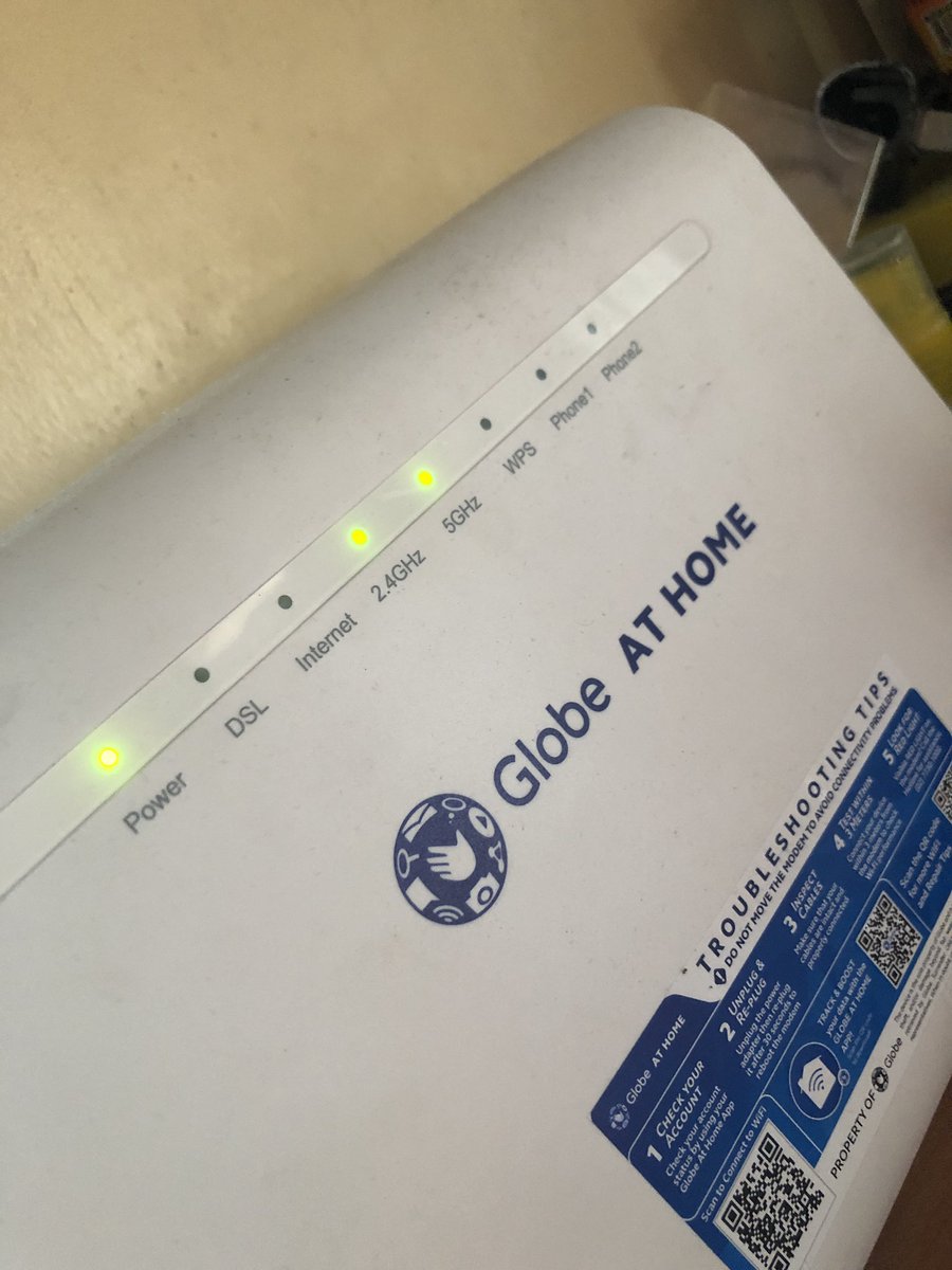 infinitin's tweet photo. No internet connection since yesterday. No one’s answering the hotline/s. Desperate Twitter move na 🤣 @enjoyGLOBE  @talk2GLOBE  kausapin nyo ako 🙃 https://t.co/3kseKUt8kL