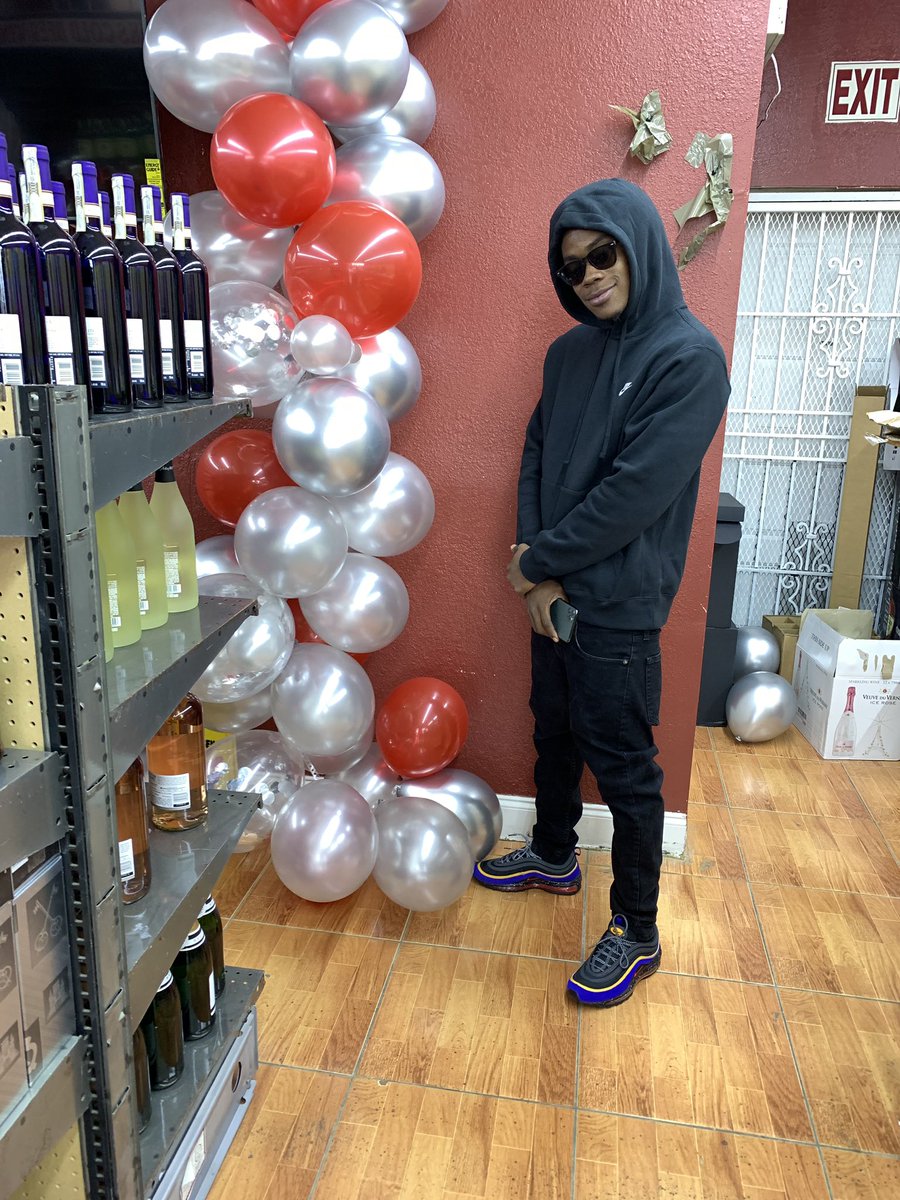 ZoeBoyRicky's tweet photo. 😎 https://t.co/xRHmIcCnUW