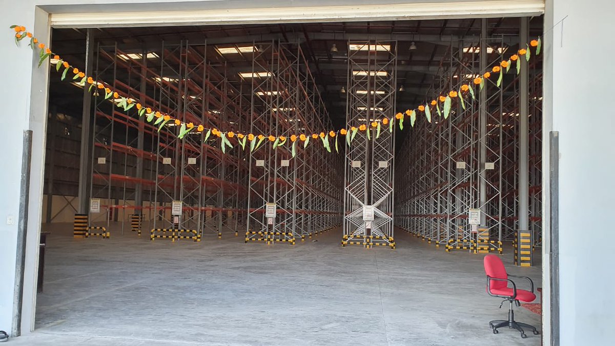 TransworldTweet's tweet photo. Mr. Ramesh S. Ramakrishnan, Chairman, #TransworldGroup formally inaugurated our New #Logistics facility at Jafza South, #Dubai, #UAE on Mon,16th Nov 2020. The inauguration function was attended by various Transworld Senior Management &amp; office employees.
#TransworldLogisticsDWCLLC https://t.co/n8lMwYc0q9
