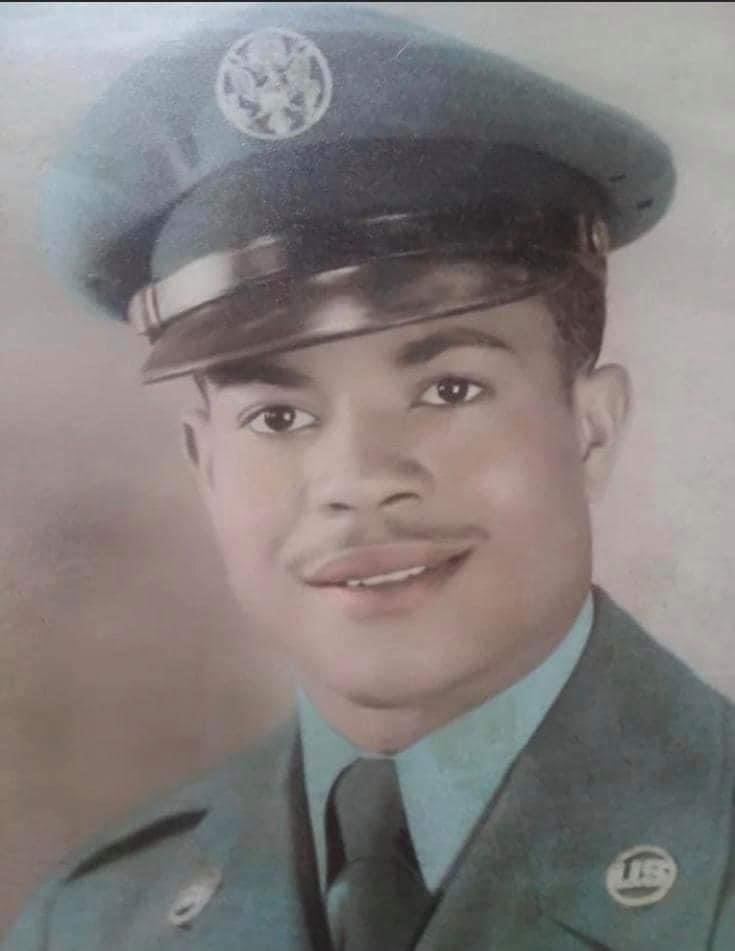 v_youngin's tweet photo. I miss my papa so much and it's always the quiet times when it hits me hardest.. https://t.co/AL9GjoAx8b