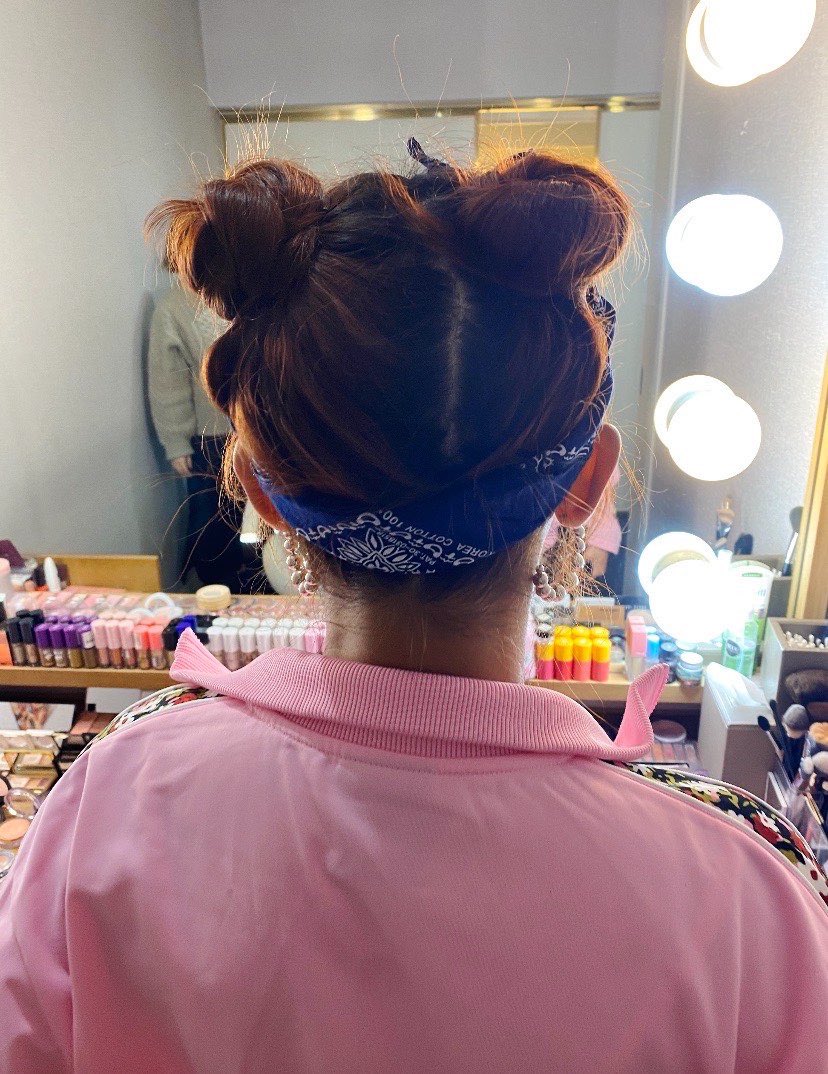 ssjyshjmy's tweet photo. [#Yuqi] Hello Yuqi’s back of the head 

@G_I_DLE #여자아이들 #GIDLD https://t.co/aKWmzp6GC1