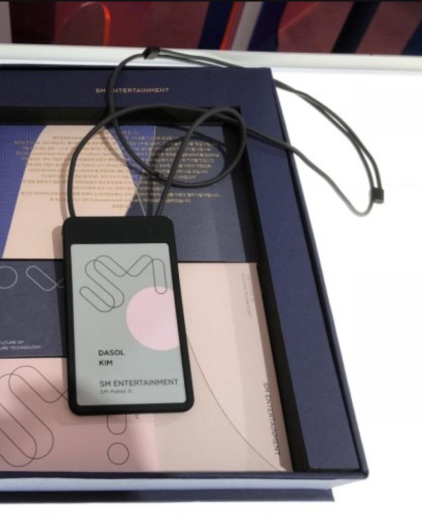 EnAYGQ9W4AM9YVY?format=jpg&name=medium