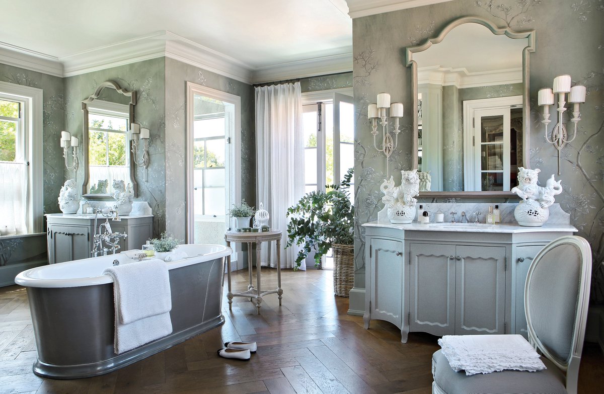 JJI_Projects's tweet image. Bathrooms detailed as rooms exude a sense of luxury

Featured Project: Constantia May 2015

Interior Architecture &amp;amp; Furnishing done by John Jacob Interiors

Photography: Elsa Young

For enquiries email us info@johnjacob.co.za

#interiors #designer #capetown #southafrica #luxury