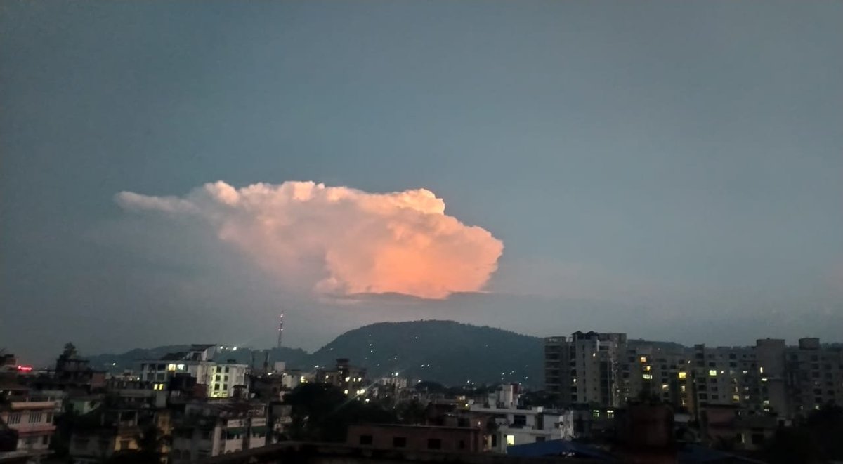 itsPARASH's tweet image. All Pictures captured by Mobile

#Gareebon_ke_DSLR 😁

#RedmiNote7S

#mobilephotography