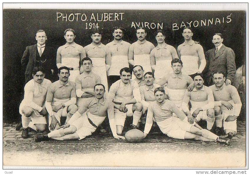MuseeBasque's tweet photo. Il y a 106 ans, les champions de France et la Grande Guerre / Bada ehun ta sei urte, frantziako txapeldunak eta Gerla Handia 🏉 🐓

👉https://t.co/WInqlmVbDh

#AvironBayonnais #rugby #infanterie #legiontcheque #MuséeBasque #MuseeSO https://t.co/yzG0RDRTmj