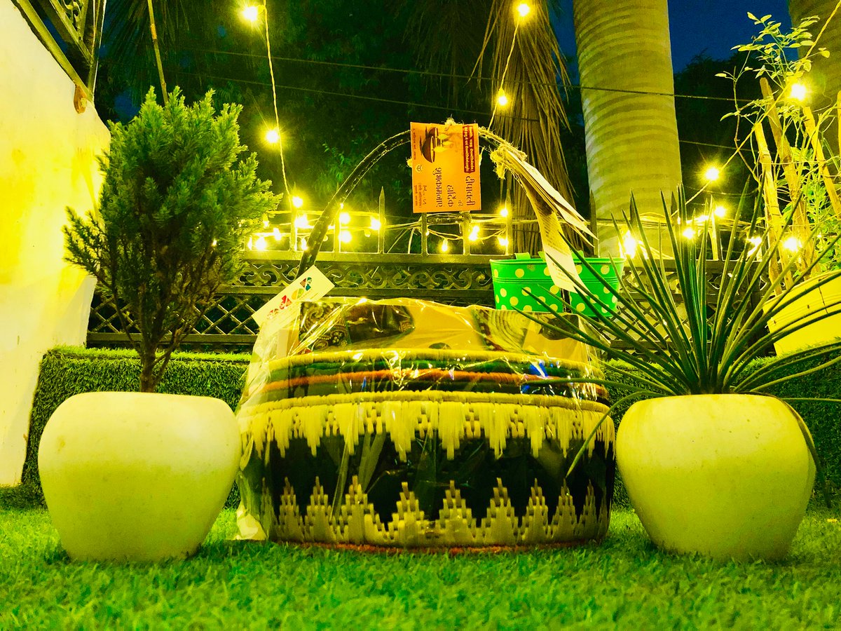 Let your eyes feast on such magnificence ! 

#Vocal4Local #Local4Diwali #odopmart #odop