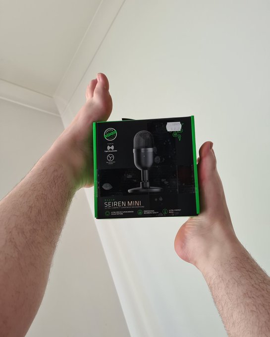 Guess who got a mic today https://t.co/B3JvaIx1aB