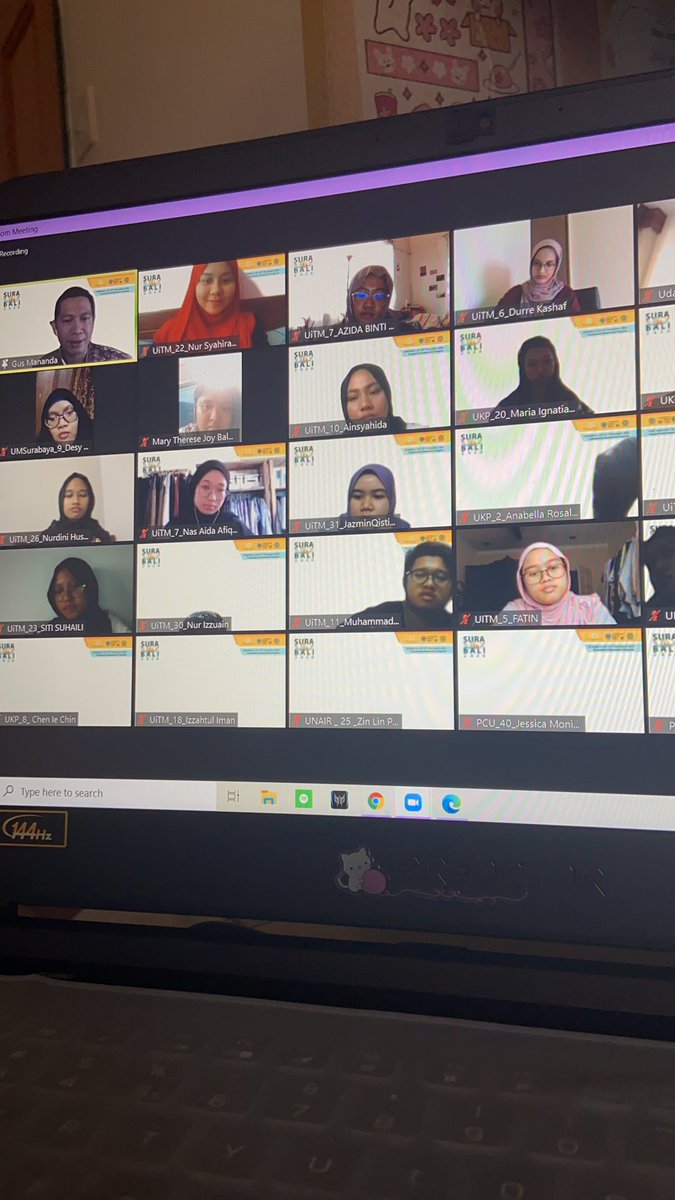 That wraps up our session yesterday! Bali Community Culture gives you a great perspective on how diverse our world is!  #UniversitasAirlangga  #UniversitasUdayana  #UniversitasKristenPetra  #UKP  #PCU  #Surabali  #Surabali2020