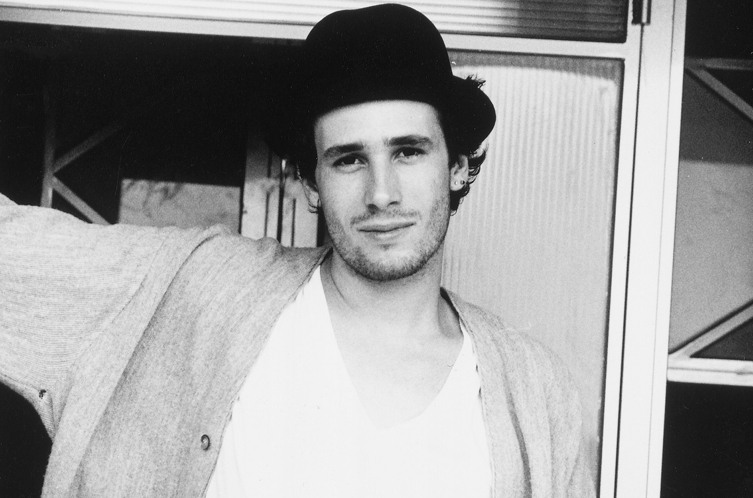 Happy birthday to Jeff Buckley.
Wish you were here:
 