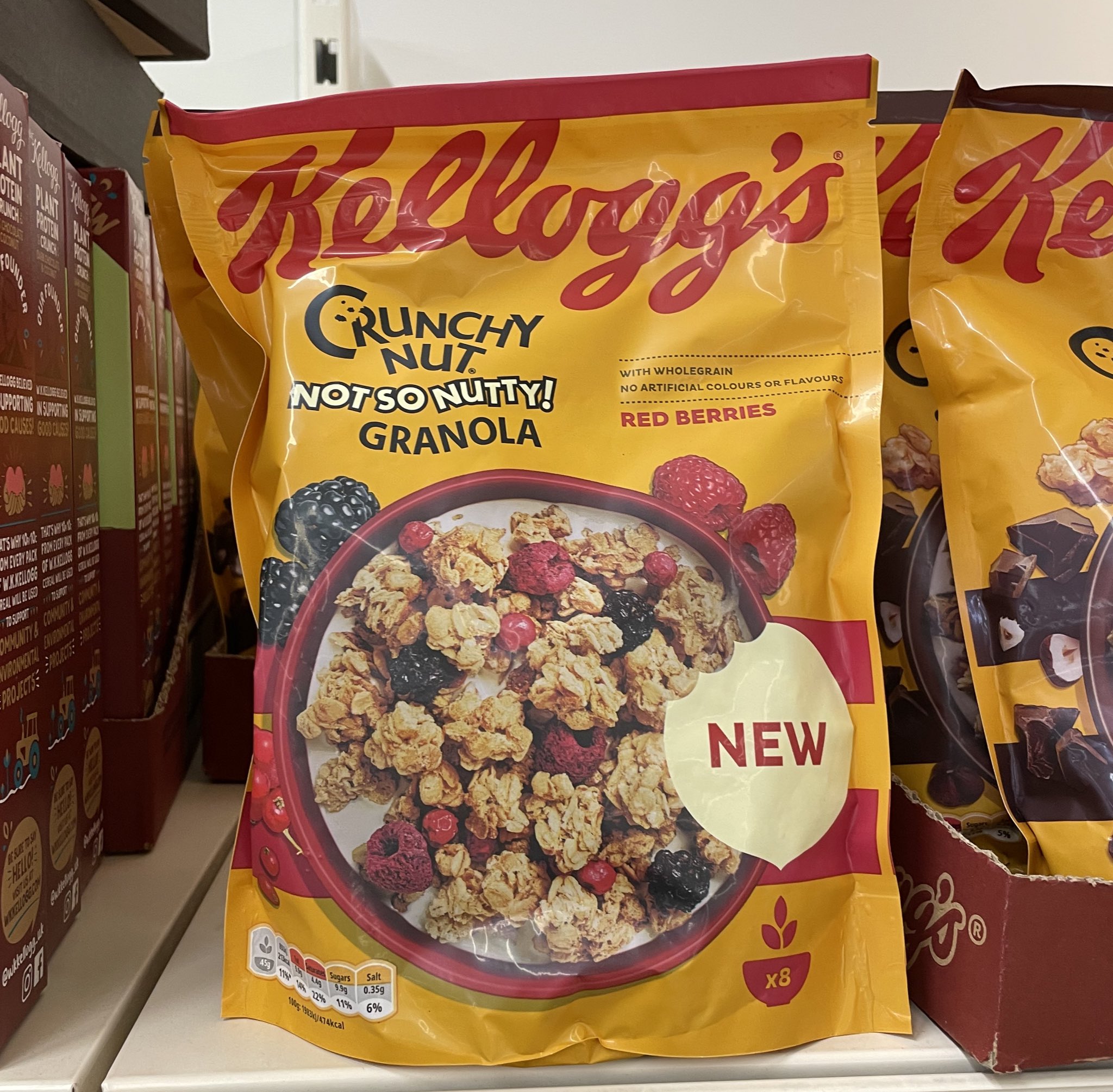 Well This Is New on X: Kellogg's Crunchy Nut Not So Nutty Red Berries  Granola! 🥣 £2 At Sainsbury's @KelloggsUKI #kelloggs #crunchynut #granola  #cereal #breakfast #redberries #wellthisisnew  / X