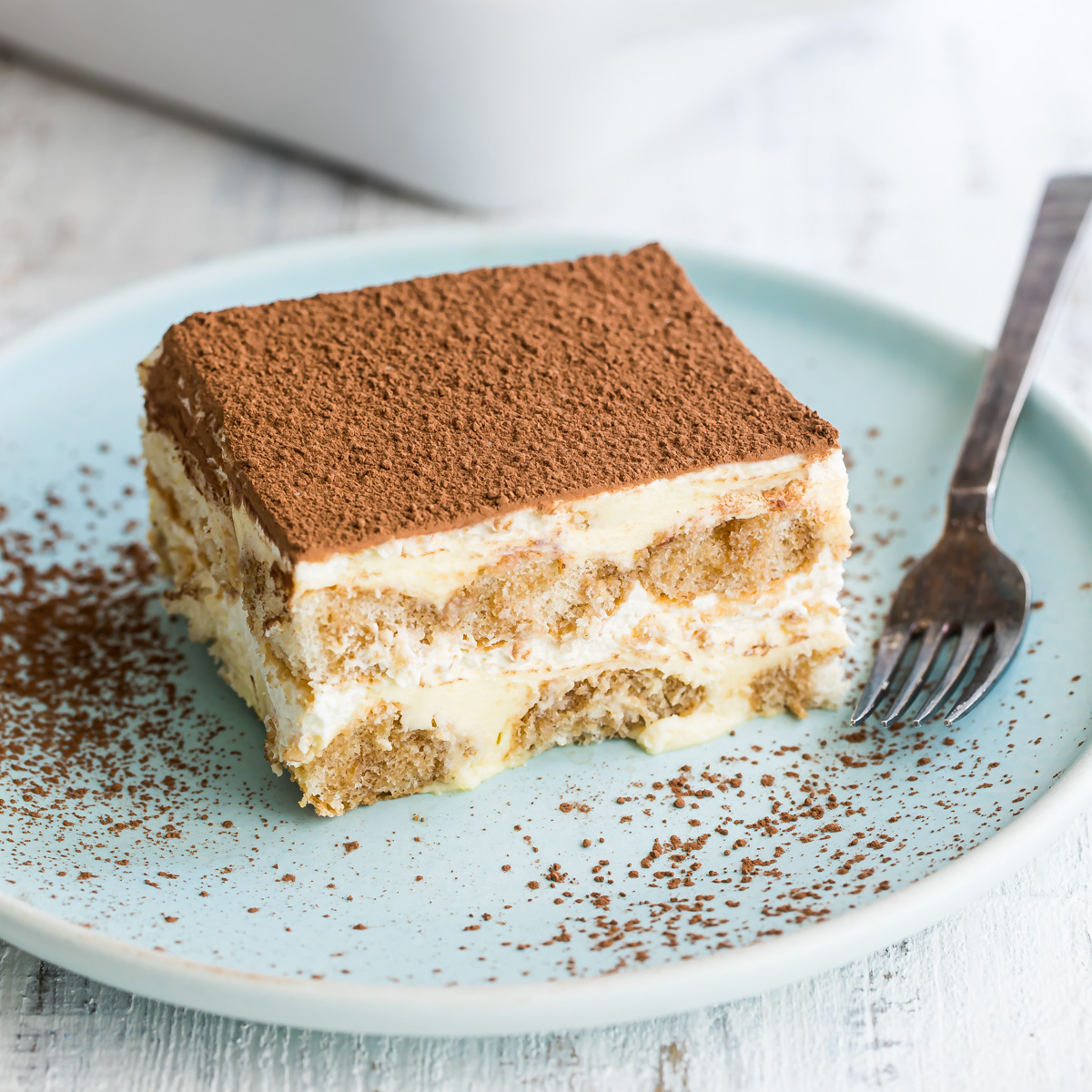 Тирамису с творогом и печеньем. Тирамису без выпечки из творога. Тирамису с печеньем юбилейное. Тирамису без выпечки из творога. Тирамису без выпечки из творога.