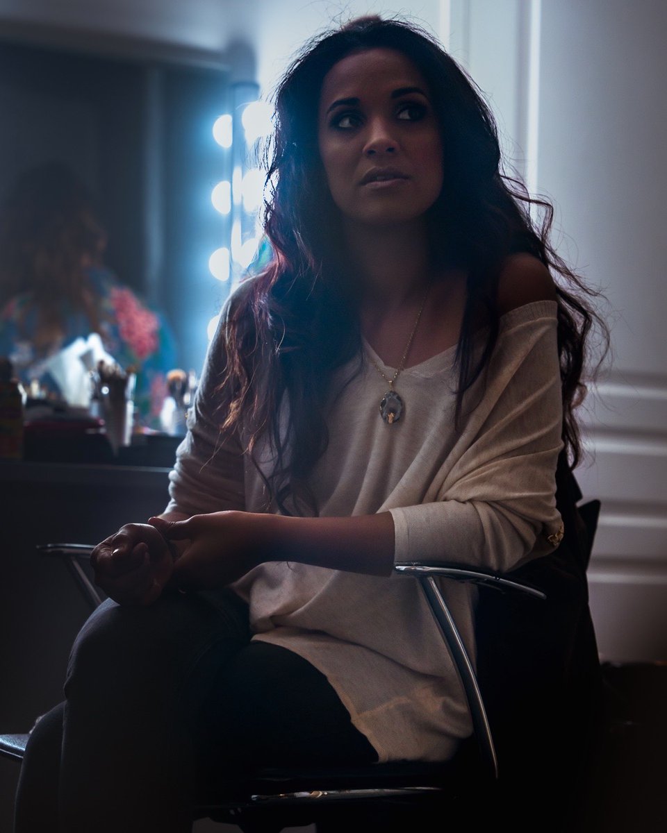 Electrypop's tweet photo. [Electrypop Interview] Lezia!
https://t.co/cyEQFaISlm
#Lezia #lumierenoire
@nb_records_
    @lezia
  @modulormusic https://t.co/pOR61BYcfp