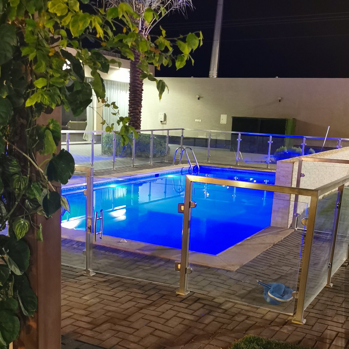 LEDPOOLLight1's tweet photo. #إضاءة_مسابح
#مسابح
#الرياض
#السعودية
#كشافات_مسابح
#مسبح_مائي
#مسبح_اطفال
#مسابح_فلل
#مسابح_مسابح_كبيره_وصغيره_مطلبه_بذهب_والفضه https://t.co/PGQcHLnC5g