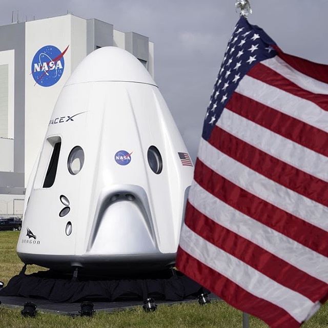 Hello. I'm your space capsule. I'm also a fearful, sweaty stormtrooper. #facesinthings #foundfaces