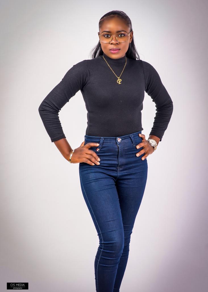 __Estacy's tweet image. Happy birthday baby girl 🥳