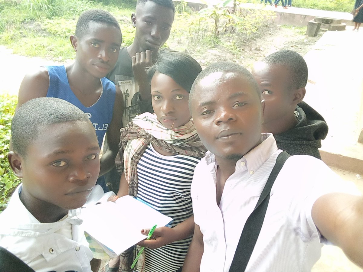 JMbanguna's tweet photo. Le destin n'a jamais été prescrit, tu écris l'histoire de ta vie tes mains, tes actions et paroles. #Yeetc fait notre présent et fera l'histoire pour des futurs générations. https://t.co/ConyZUzH0d