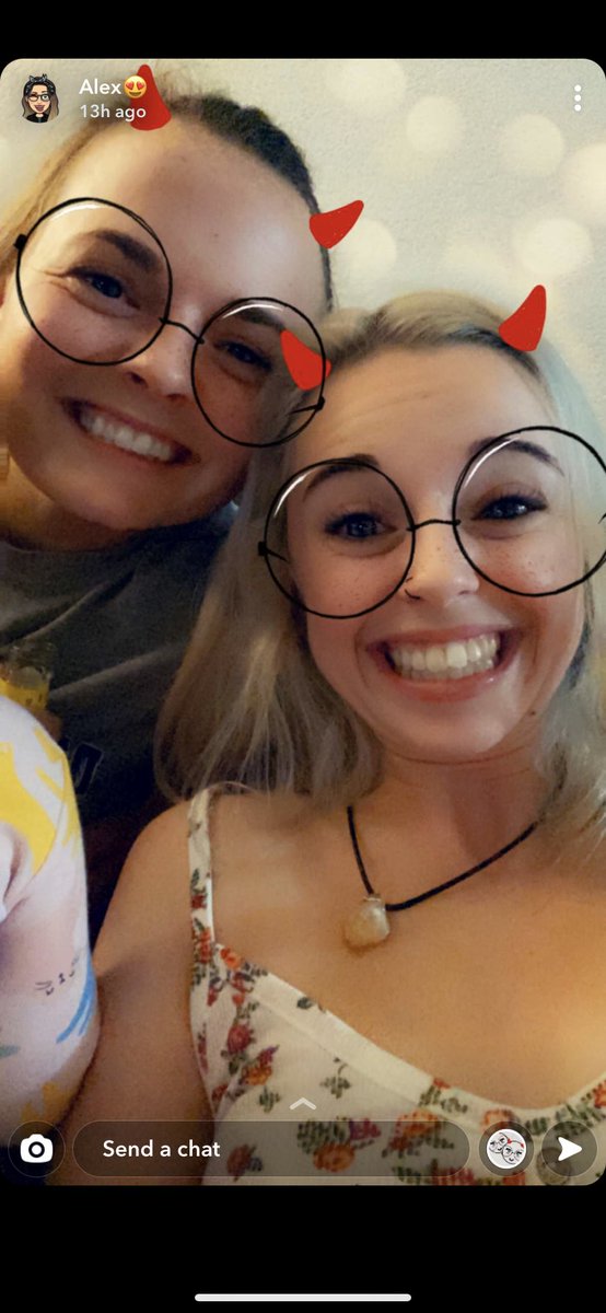 LJDeneke_7's tweet photo. Meet my friend Alex. She’s pretty neat... and we look good in Snapchat filters🤷🏽‍♀️😍 #wifey https://t.co/G3R7ekJeDT