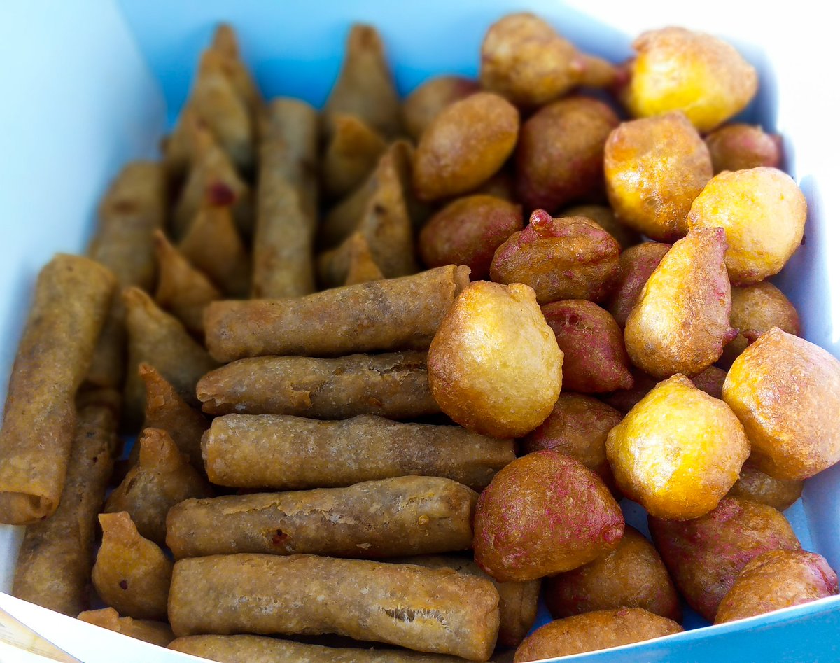 JApalawee's tweet photo. Its a box of small chops Tuesday😊, how are u hope u slept well? https://t.co/67pzEvpLjw