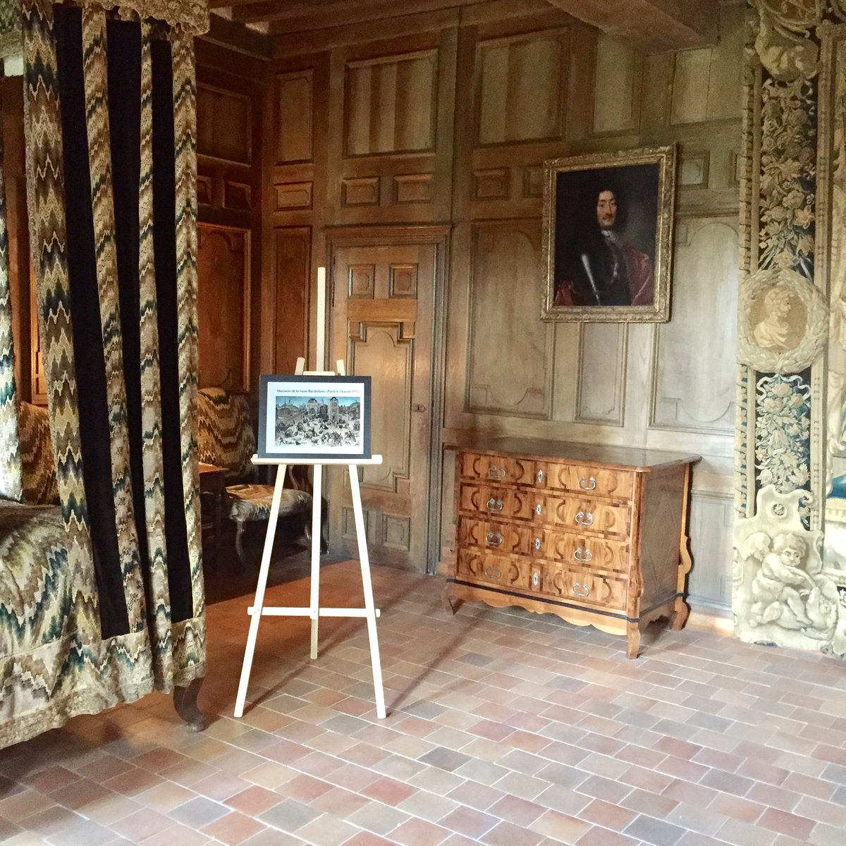 Omonchateau's tweet photo. Continuons de voyager virtuellement, à la découverte de notre patrimoine.❤️

🏰 Méfiez-vous des apparences... Me croyez-vous si je vous dis que le château de Talcy (Loir-et-Cher) est un monument du XVIe siècle et non une ancienne forteresse médiévale ?

⤵️
https://t.co/DCyUSYCvA9 https://t.co/5xL8wuRzKL