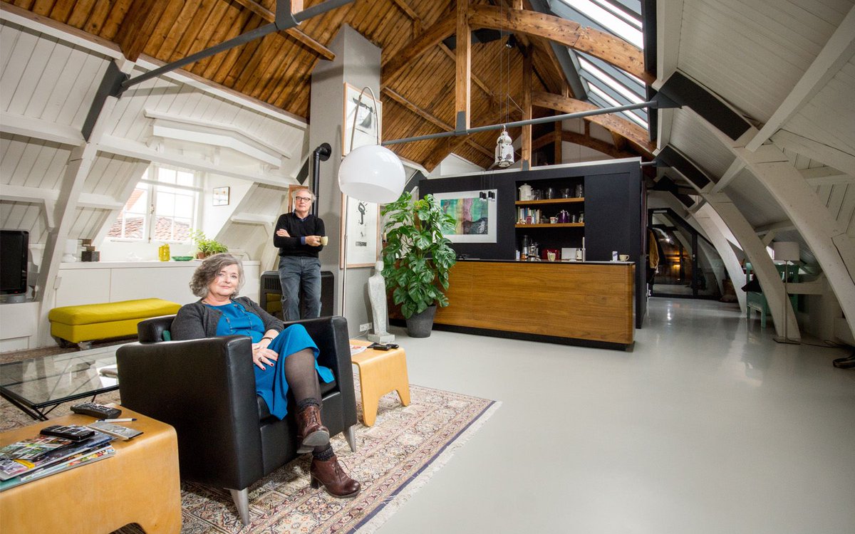 Jan Van Iersel was onlangs te gast in het tv-programma #Binnenstebuiten om te vertellen over onze duurzame transformatie van het Leidse Wees- en Oudenliedenhuis (buff.ly/31foWbg).
Bekijk de aflevering hier: buff.ly/3nAxa8r
#leiden #architectuur #duurzaam