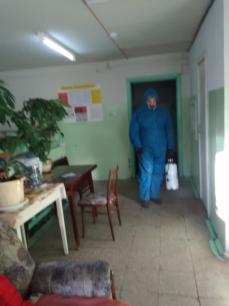 ул. Пушкарева, 44А. Дезинфекция подъездов.