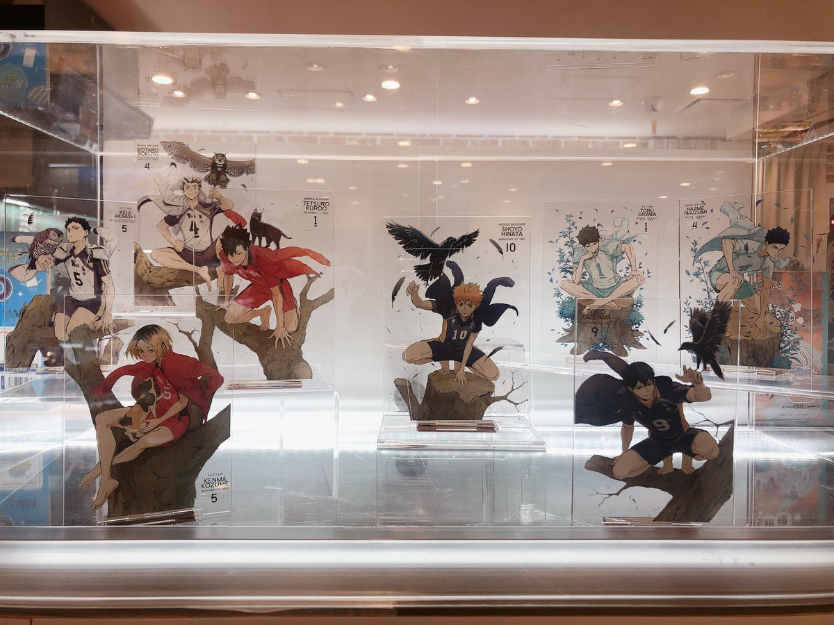 アニメガ ソフマップakiba アミューズメント館 展示情報 ハイキュー To The Top アクリルスタンド コスパ 日向 影山 黒尾 孤爪 及川 岩泉 木兎 赤葦 千葉崇洋氏描き下ろしの美麗イラストはどれも必見 ビジュアル色紙コレクション4 それぞれ