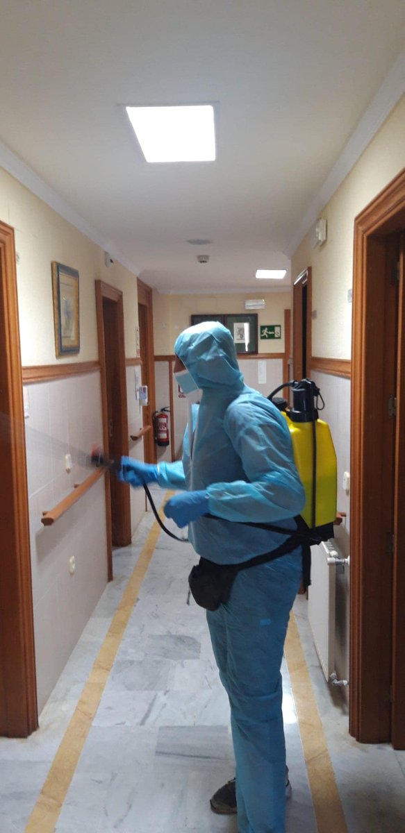 hogaresMD's tweet photo. SEGUIMOS TRABAJANDO EN LA 2ª OLEADA DEL COVID-19 en España. 

Este otoño continuamos con los protocolos de desinfección y atención a los mayores y a los menores que acogemos en Hogares MD San José de la Montaña 

#arriete #centrodeacogida #sanjosedelamontaña #hogaresmd #COVID19 https://t.co/vulfk4zkLH