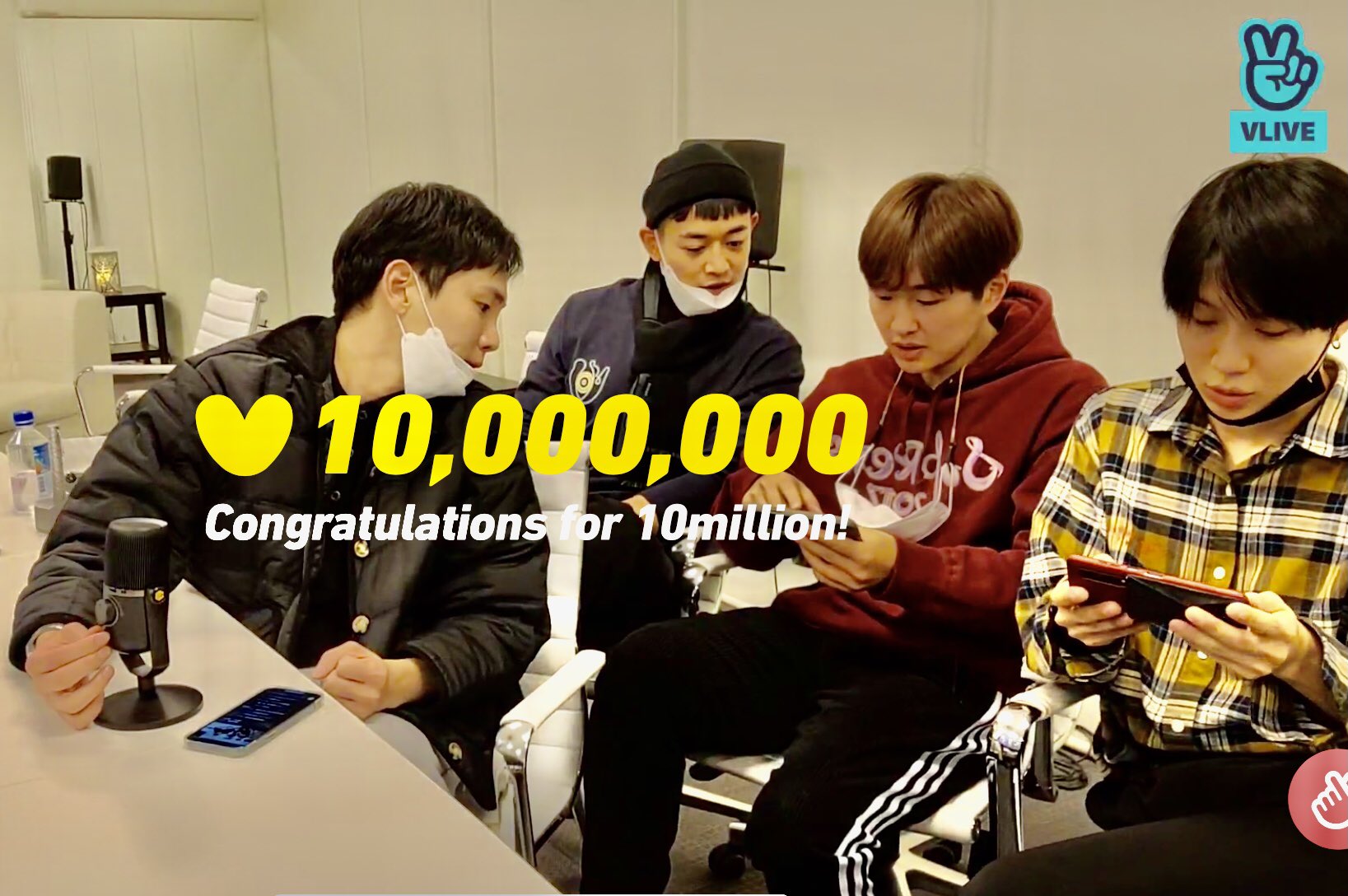 샤이니 월드 Shinee World Shinee Vlive Shinee S Back Back Back Back Back Shinee Shineeisback Shinee1stvlive T Co U8xo5a9o5s Twitter