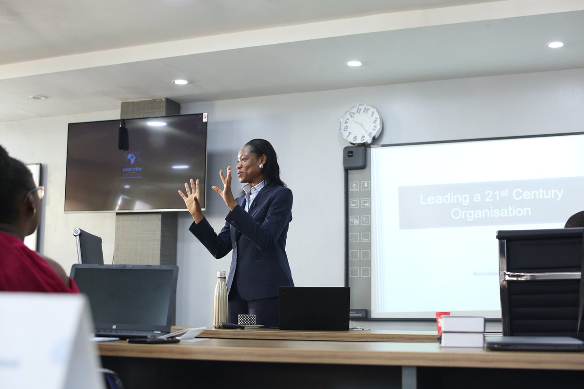 Dr Abiola facilitating a session with the inspirational Founders/Entrepreneurs on "Leading 21st Century Organisations" at the Unicorn Programme #Unicorn #Entrepreneurship #LeadingBusinesses #MT #Unicornprogramme