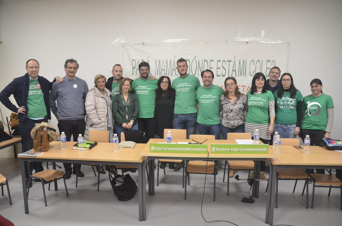 CervantesGetafe's tweet photo. Hoy hace 3 años de nuestro 1er encierro reivindicativo de 24h en el Cervantes:
-En defensa de la #EducaciónPública
-#CEIPCervantesGetafeCompleto
-Contra la masificación en las aulas
-No más niñ@s desplazad@s
-Por el cumplimiento de plazos y compromisos
Lo seguimos reivindicando https://t.co/2UUiLs8zis