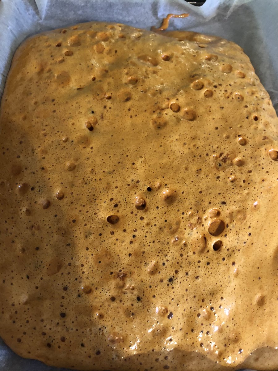 RivingtonChoco1's tweet photo. Morning !! Some gorgeous #crunchiness to start the day 😄🍫 #freshlymade #smallbatch #smallbusiness https://t.co/jbtyGZBql0