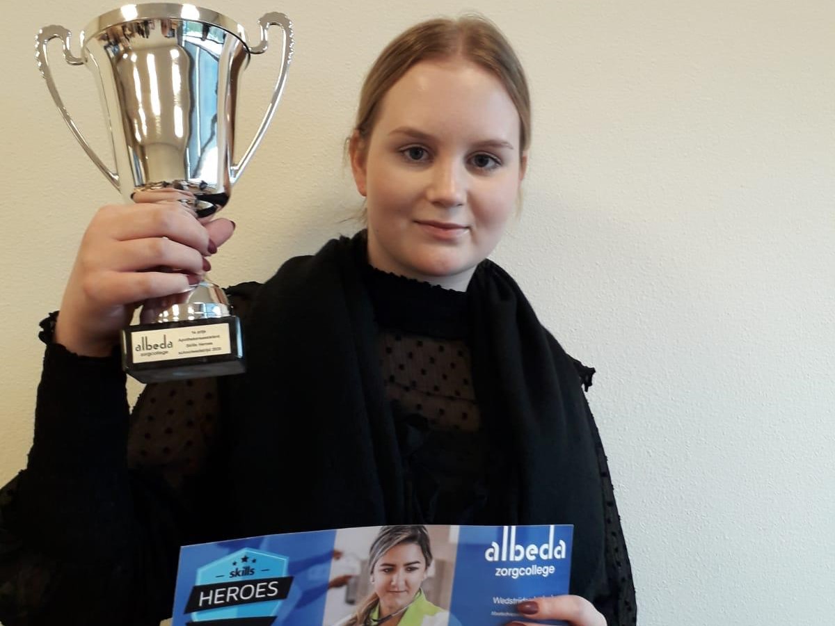 AlbedaZorg's tweet photo. De winnaars van Skills Heroes schoolwedstrijd bij @AlbedaMBO Zorgcollege zijn bekend. We zijn trots op deze 5 kanjers. We hebben toptalent in huis!
#skillsheroes #ditismbo #WorldSkillsNetherlands https://t.co/qWuLqZIlMS