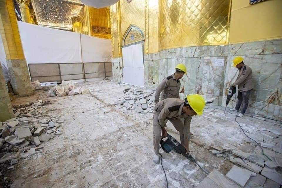 Mehrvellous's tweet photo. Floor renovation at the holy shrine of Maula Ghazi Abbas (as). 😍❤️ https://t.co/4SZGotVNCM