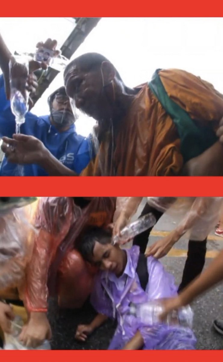 Monks and students got tear gassed, i’m lost for words.

 #ม็อบ17พฤศจิกา #whatishappeninginthailand