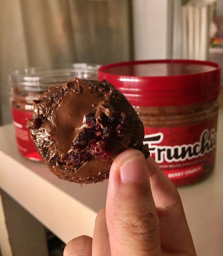 thekukisbitesMY's tweet photo. Oh My Goodness!!!
As you can see the chocolate and the cranberry
I can’t say “NO” 🥺
#frunchie #frunchieberry #frunchiecookies #frunchiemeruklang #frunchiekapar #frunchiepuncakperdana #frunchiealambudiman #frunchycrunch #chocolatecallebaut #frunchiesedap #frunchieagent https://t.co/3p9rJwaLRJ