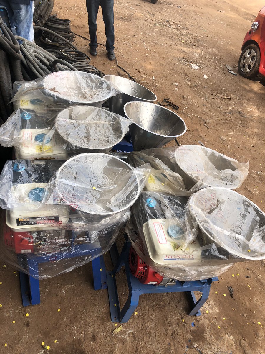dandanrooney's tweet photo. @shattawalegh #ShattaTuesdayMarket  Fufu pounding machine on sells contact me on this numbers 0245984052 or 0247031593  Across the country https://t.co/OCgnDTuhHr