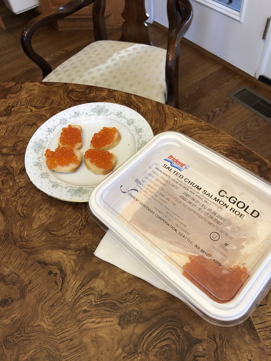 LDBirdywatcher's tweet photo. Breakfast for My Beloved ! #RedCaviar from the Russian store. I bought him the whole kilogram (2.2 pound) unopened package & this is all that remains. Baked him a fresh baguette too. #Foodie #breakfastattiffanys @Adam12332871709 @SimonHButler @herbyg72 @peterproud9 https://t.co/sW54WEINzi
